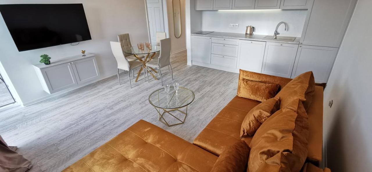 Flou Premium Z Parkingiem, Plaza 700m